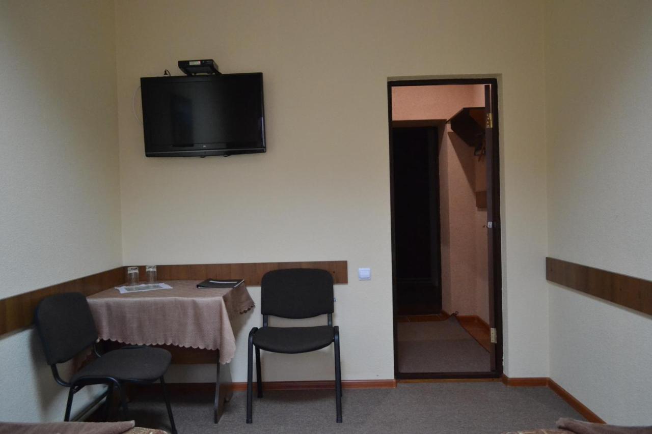 Мотель Ок Shepetovka Εξωτερικό φωτογραφία